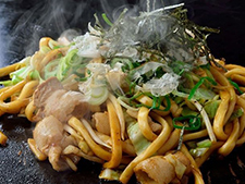 豚焼うどん<br>和風醤油味